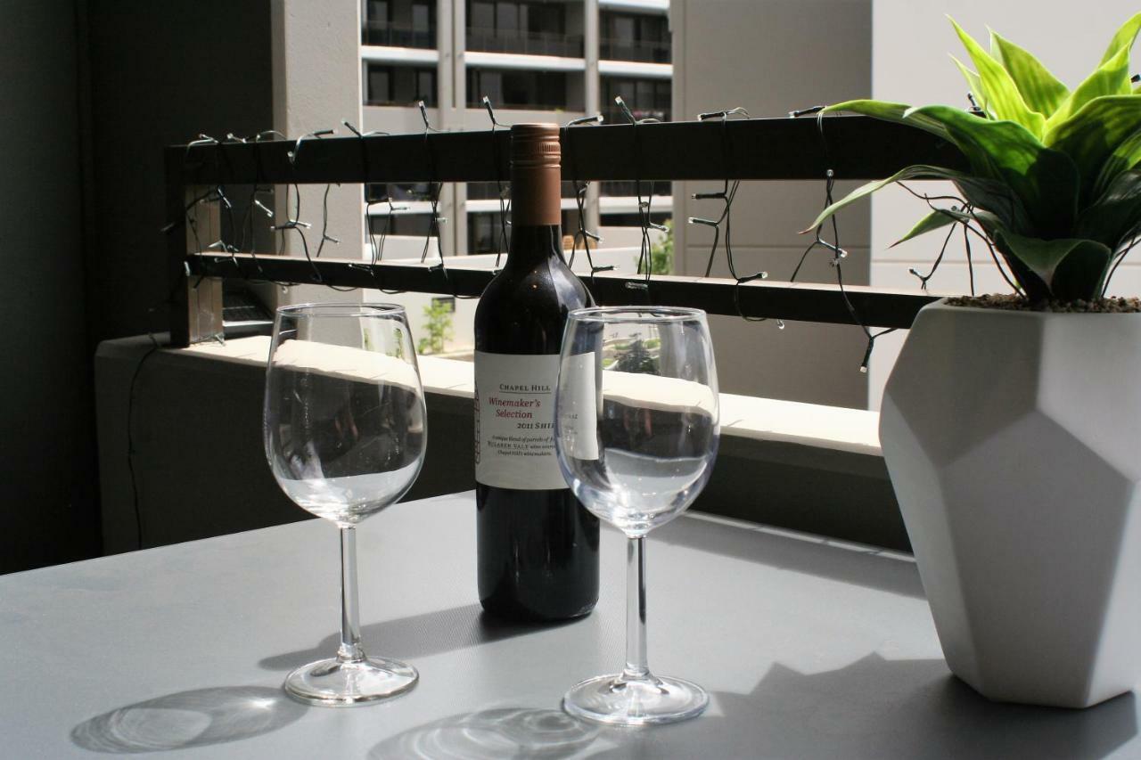 Governor Luxe 1 Bedroom Apartment In The Heart Of Barton Wifi Gym Wine Secure Parking Canberra Kingston Экстерьер фото