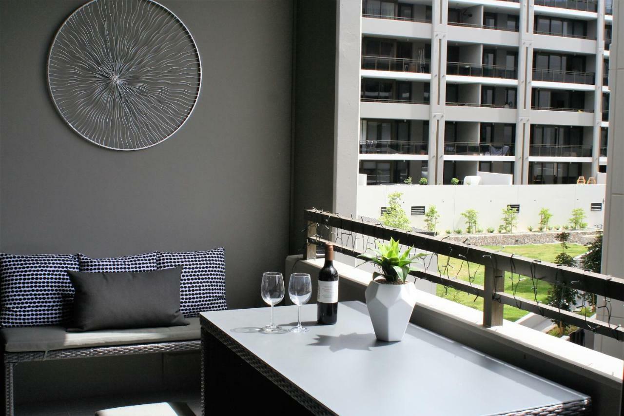 Governor Luxe 1 Bedroom Apartment In The Heart Of Barton Wifi Gym Wine Secure Parking Canberra Kingston Экстерьер фото